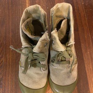 Girls Palladium Pampa hiking boots size 3 Eur 35. Army green canvas boots
